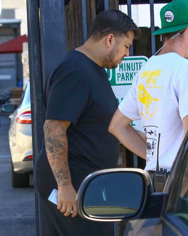 Rob Kardashian jeszcze nigdy nie ważył AŻ TYLE! Rob Kardashian jeszcze nigdy nie ważył AŻ TYLE!