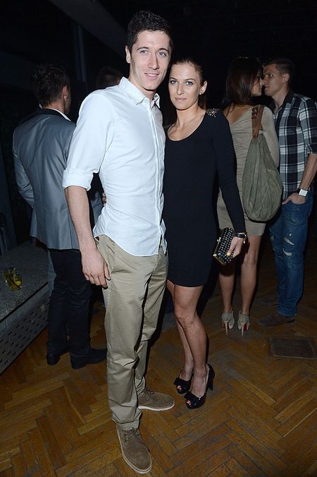 Robert Lewandowski nie lubi blondynek?