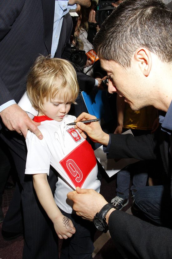 Mały fan Roberta Lewandowskiego niepocieszony Mały fan Roberta Lewandowskiego niepocieszony