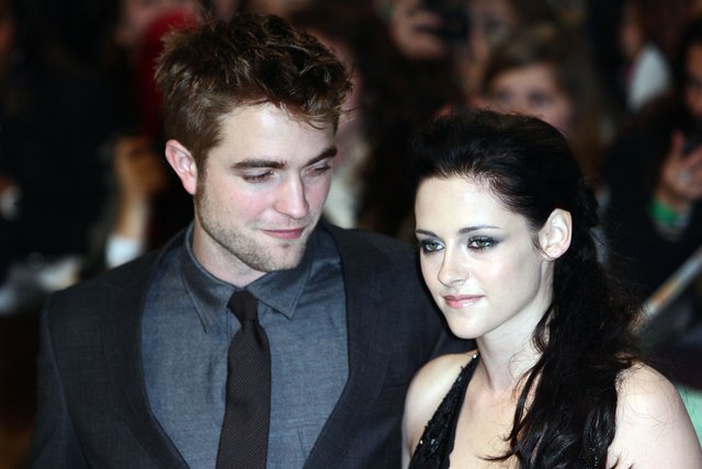 Robert Pattinson: Ślubu na razie nie będzie Robert Pattinson: Ślubu na razie nie będzie