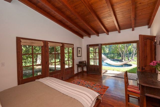 Ile łazienek w swoim domu ma Robert Pattinson? (FOTO) Ile łazienek w swoim domu ma Robert Pattinson? (FOTO)