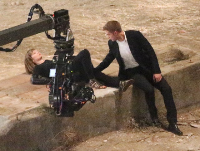 Tak całuje Robert Pattinson (FOTO)