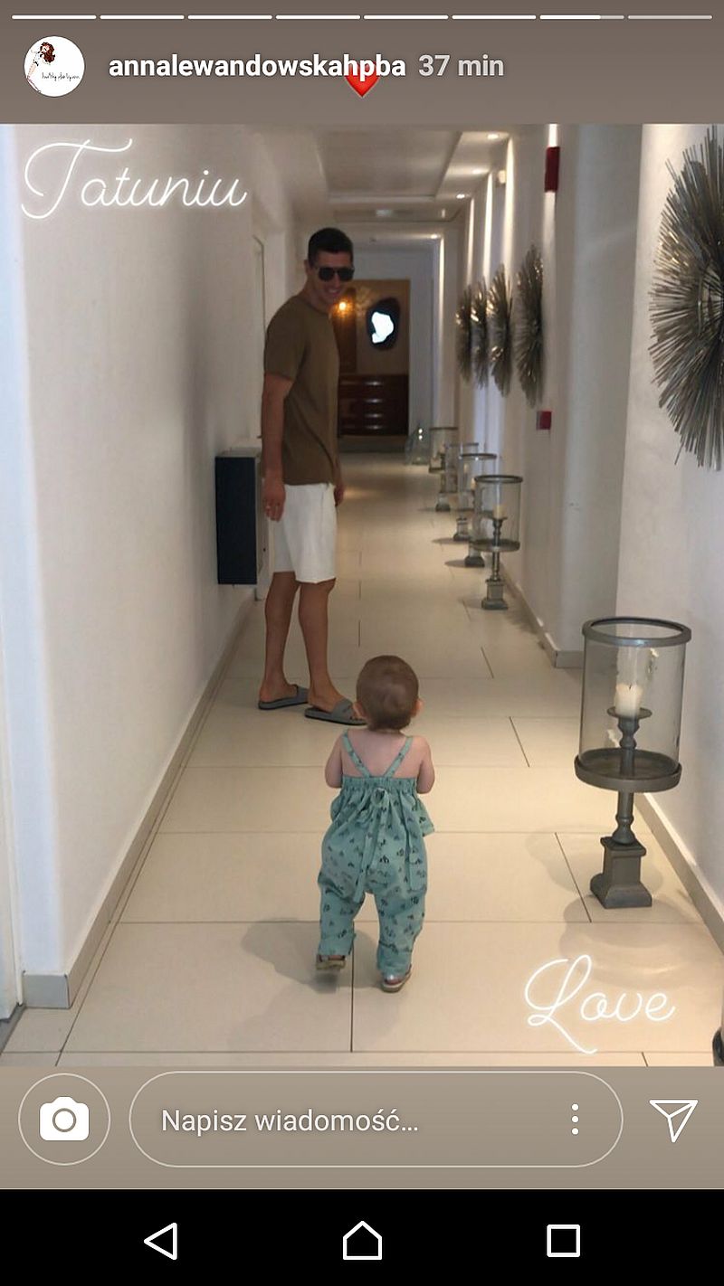 Robert Lewandowski na SŁODKIM zdjęciu z Klarą