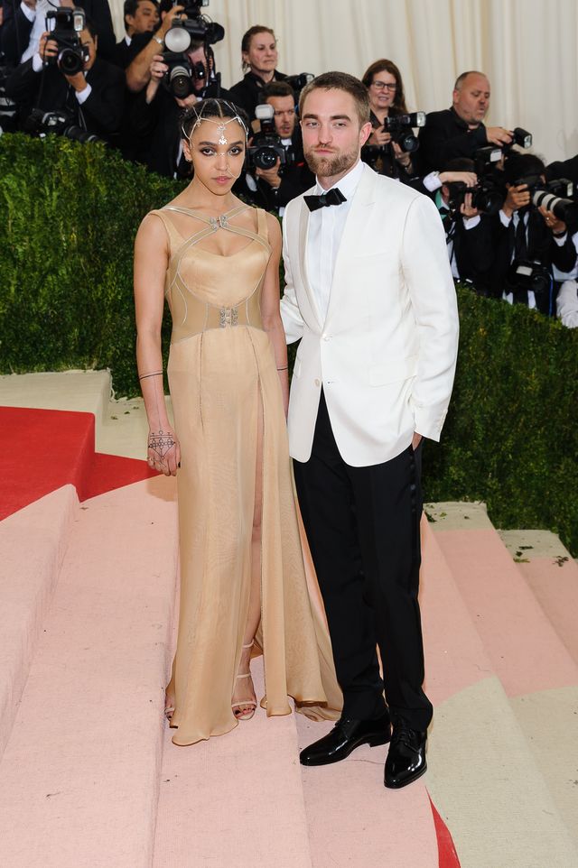 FKA Twigs i Robert Pattinson muszą zmierzyć się z poważnym problemem FKA Twigs i Robert Pattinson muszą zmierzyć się z poważnym problemem