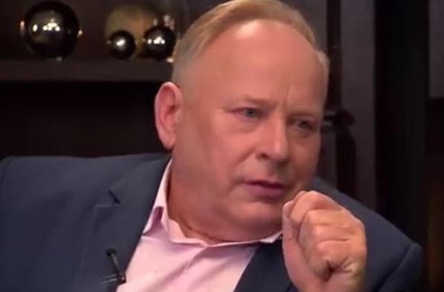 Finał Rolnika: Kasia jest w ciąży z Piotrem, a Karol znał Jagodę wcześniej... Finał Rolnika: Kasia jest w ciąży z Piotrem, a Karol znał Jagodę wcześniej...