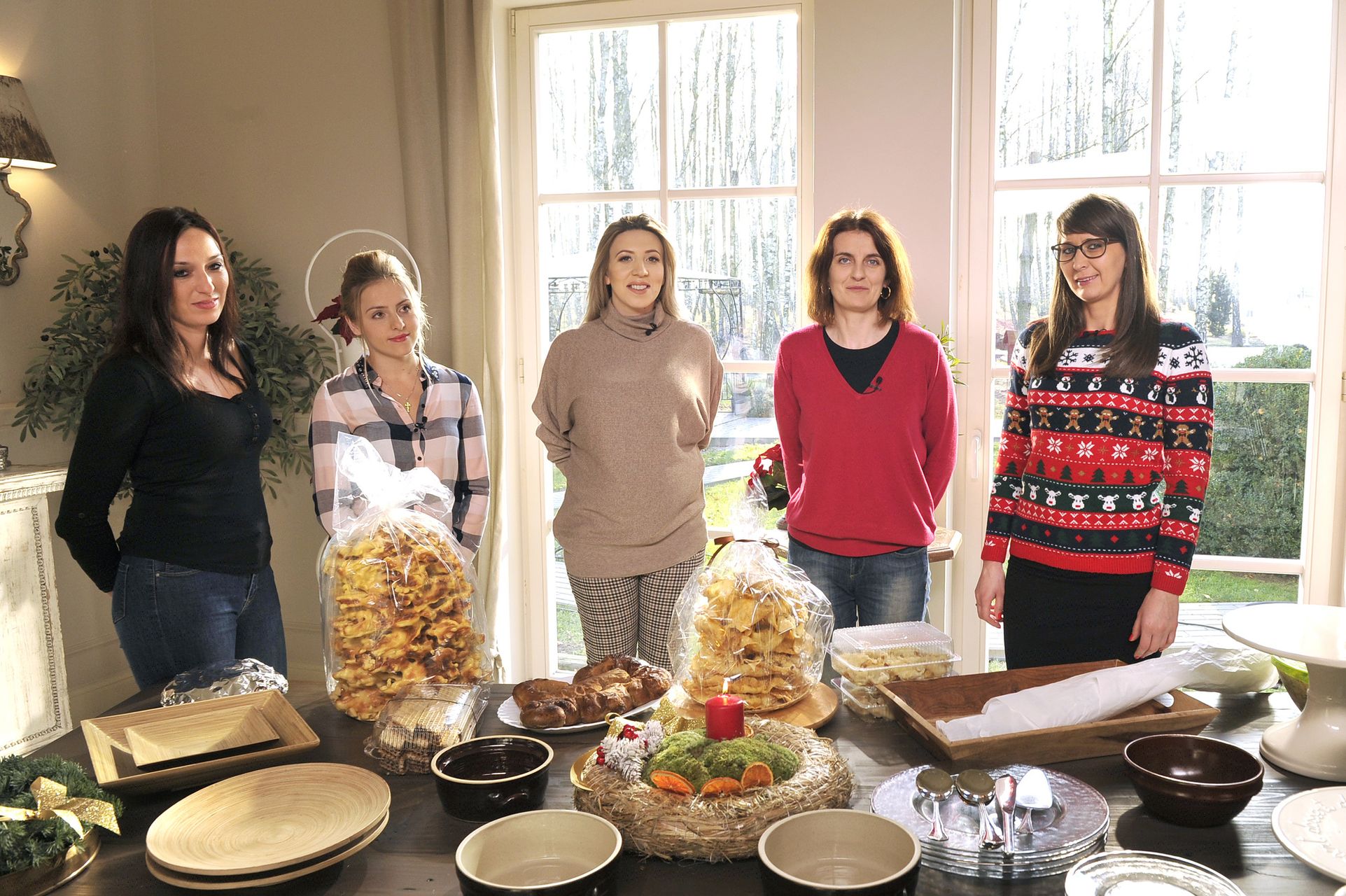 Gwiazdy Rolnik szuka żony w świątecznym odcinku - czy Agata jest w ciąży? Gwiazdy Rolnik szuka żony w świątecznym odcinku - czy Agata jest w ciąży?