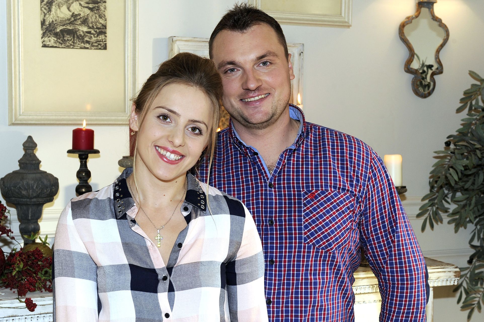 Gwiazdy Rolnik szuka żony w świątecznym odcinku - czy Agata jest w ciąży? Gwiazdy Rolnik szuka żony w świątecznym odcinku - czy Agata jest w ciąży?