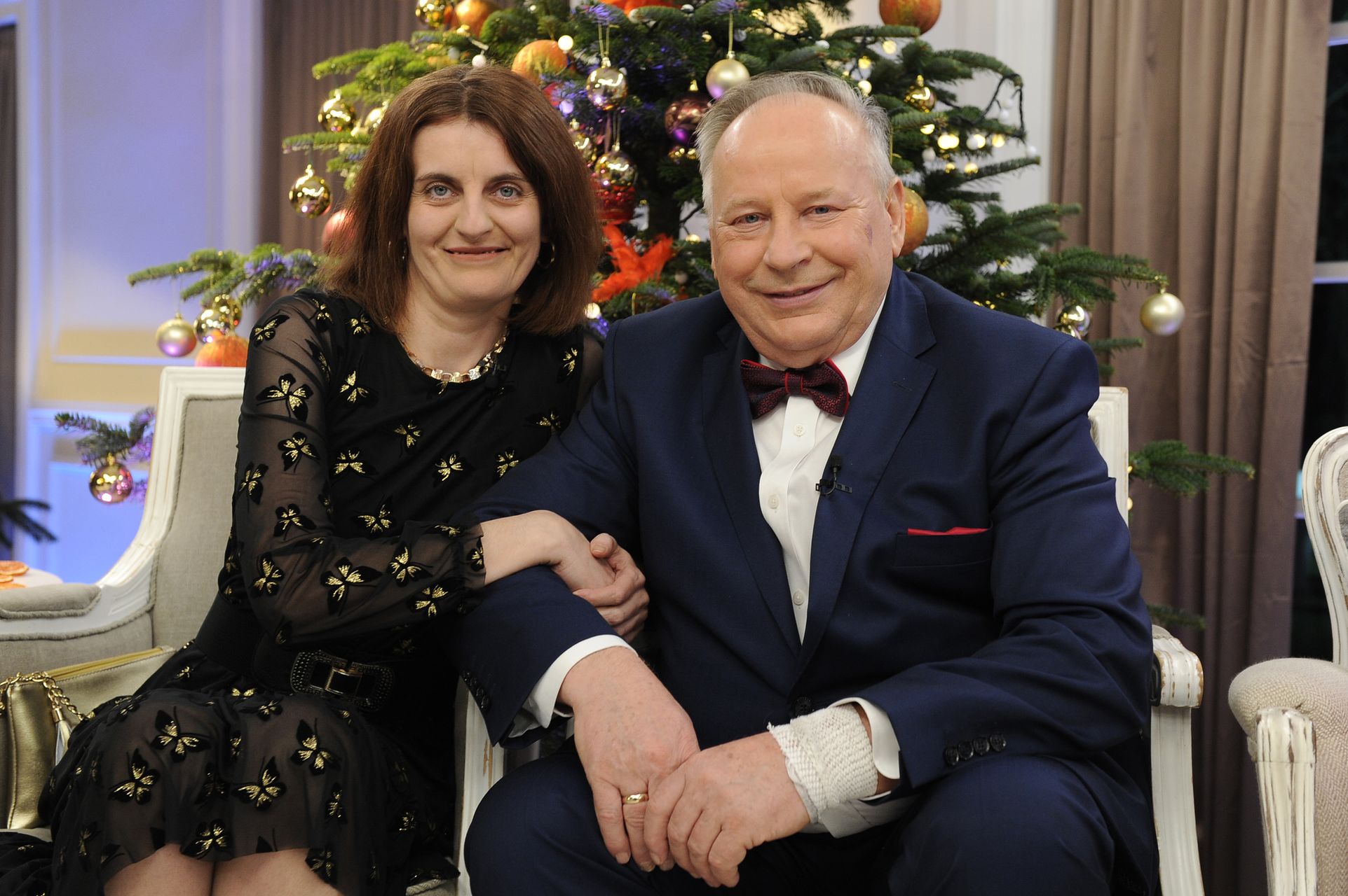 Gwiazdy Rolnik szuka żony w świątecznym odcinku - czy Agata jest w ciąży? Gwiazdy Rolnik szuka żony w świątecznym odcinku - czy Agata jest w ciąży?