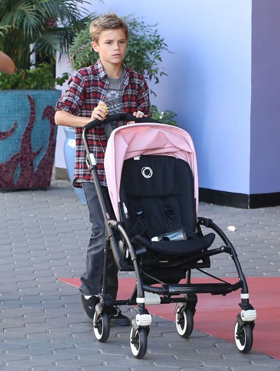 Romeo Beckham został nową twarzą Burberry! (FOTO)