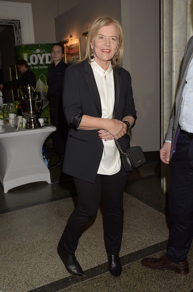 Weronika Rosati na premierę przyszła z... (FOTO) Weronika Rosati na premierę przyszła z... (FOTO)