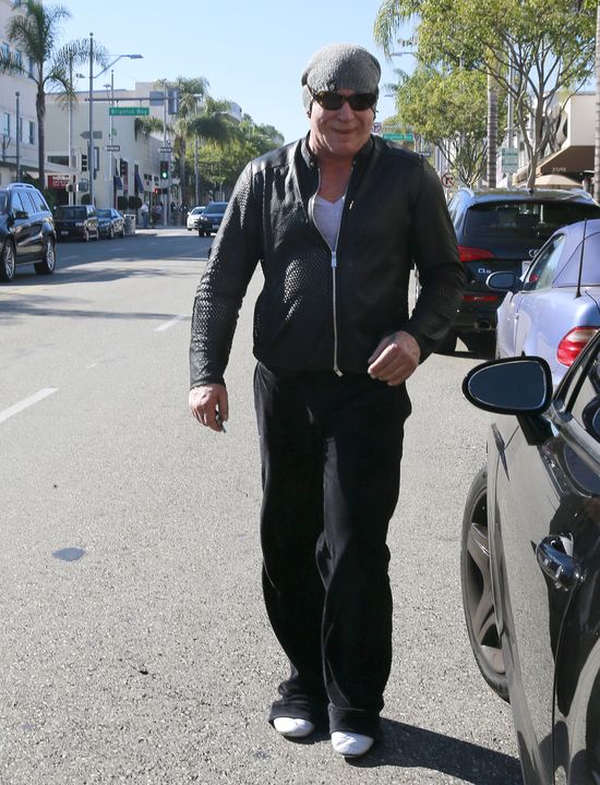 Czy Mickey Rourke jeszcze rozpoznaje siebie? (FOTO)