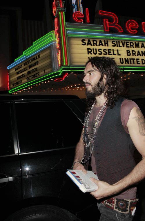 „Misiak” Russella Branda i nauczycielki jogi