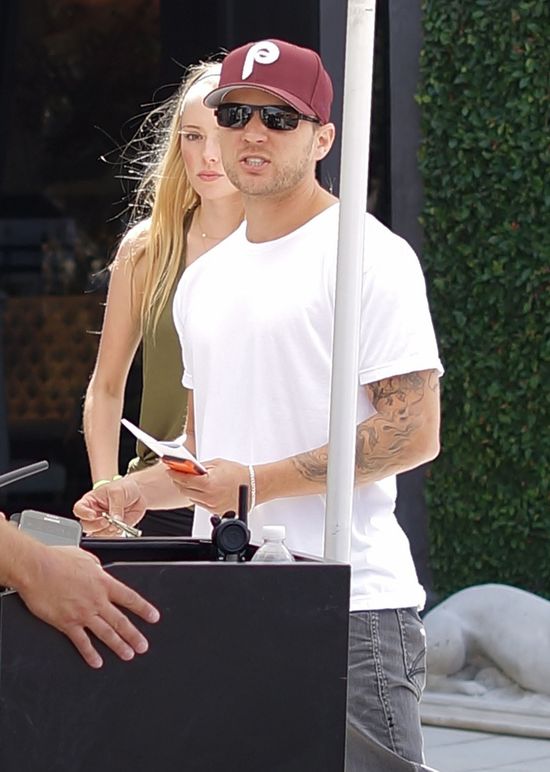 Ryan Phillippe i jego dziewczyna z camel toe