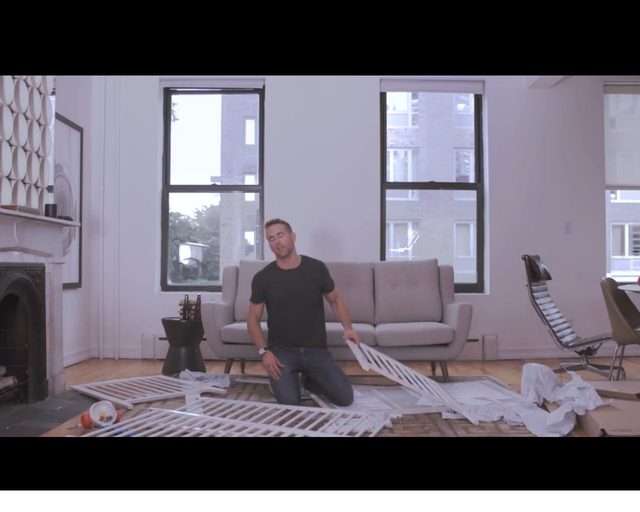 Jest alkohol, są przekleństwa. Ryan Reynolds vs. Ikea