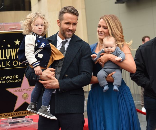 Blake Lively i Ryan Reynolds w końcu pokazali córeczki! Są ŚLICZNE!