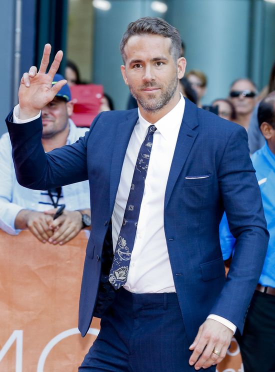 Pamiętacie DZIWNĄ minę Ryana Reynoldsa na zdjęciu z imprezy u Taylor Swift? Pamiętacie DZIWNĄ minę Ryana Reynoldsa na zdjęciu z imprezy u Taylor Swift?