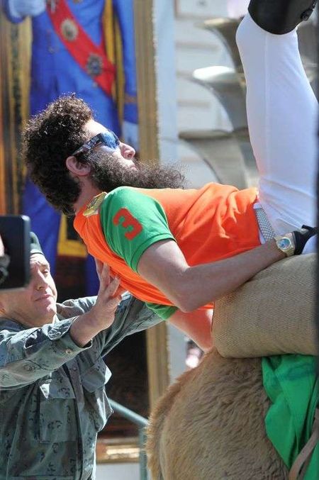 Sacha Baron Cohen zrobił show w Cannes