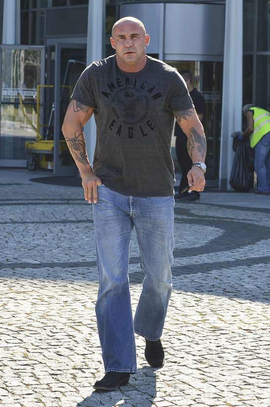 Saleta wyjeżdża z Polski... przez PiS?