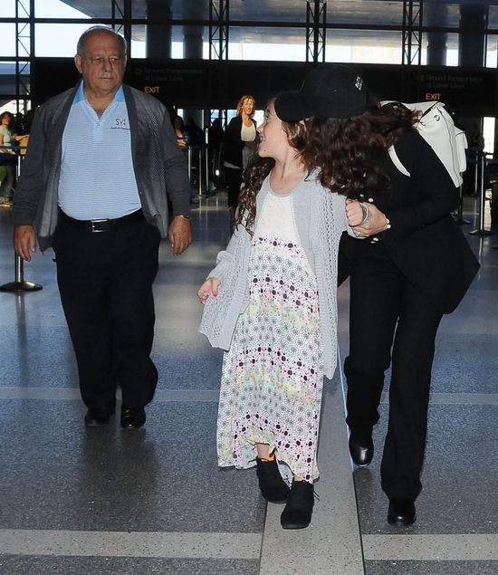 Córka Salmy Hayek nie lubi paparazzi? (FOTO)