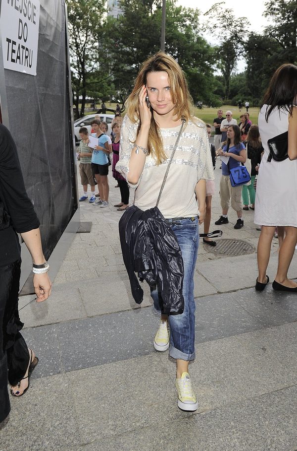 Była żona Macieja Stuhra została piosenkarką [VIDEO]