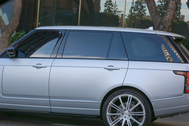 Kim Kardashian opuściła szpital (FOTO)