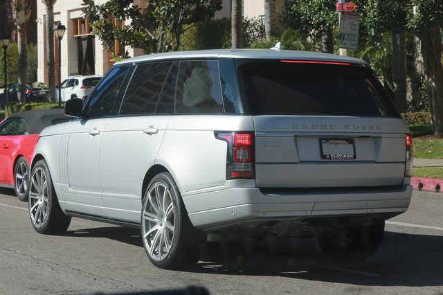 Kim Kardashian opuściła szpital (FOTO)