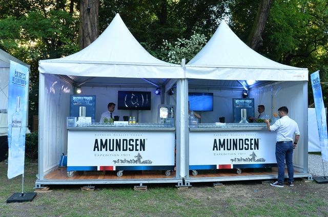 SAMOCHÓD ROKU PLAYBOYA - fantastyczne kreacje i goście imprezy!