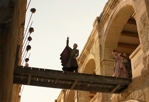 Głowa George'a Busha w serialu Gra o tron