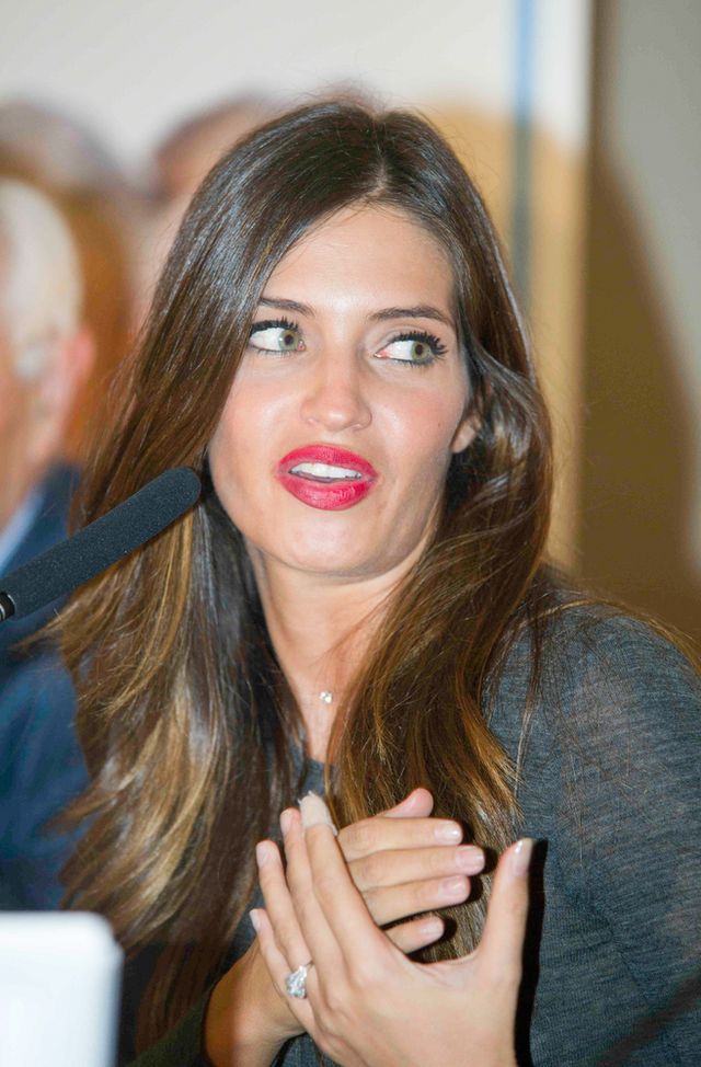 Partnerka piłkarza zaliczyła wpadkę (FOTO)