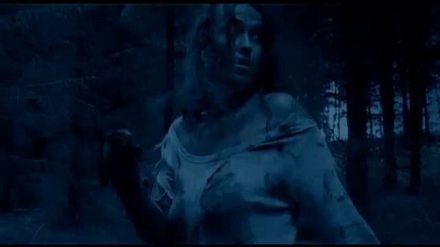 Kontrowersyjny teledysk Sary May (FOTO)