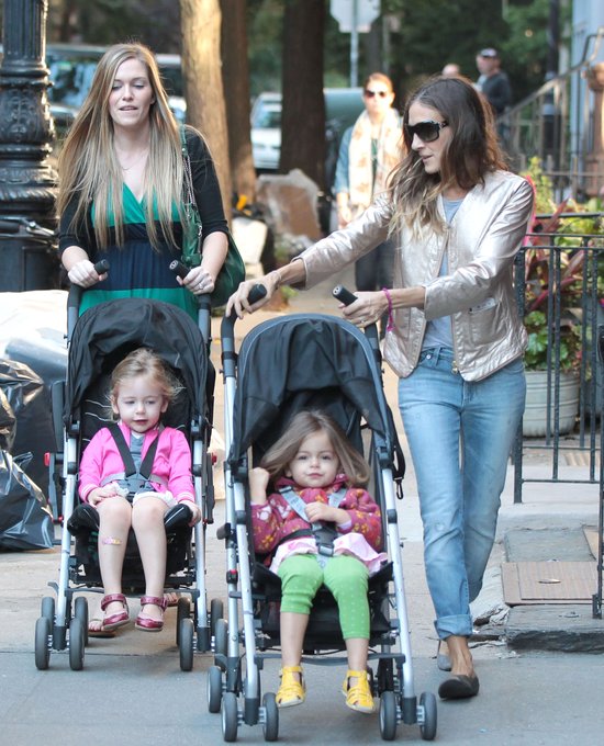 Dżinsy i baleriny - poza czerwonym dywanem stawia na wygodę