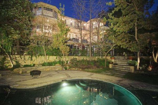 Jak mieszka Sarah Michelle Gellar? (FOTO) Jak mieszka Sarah Michelle Gellar? (FOTO)