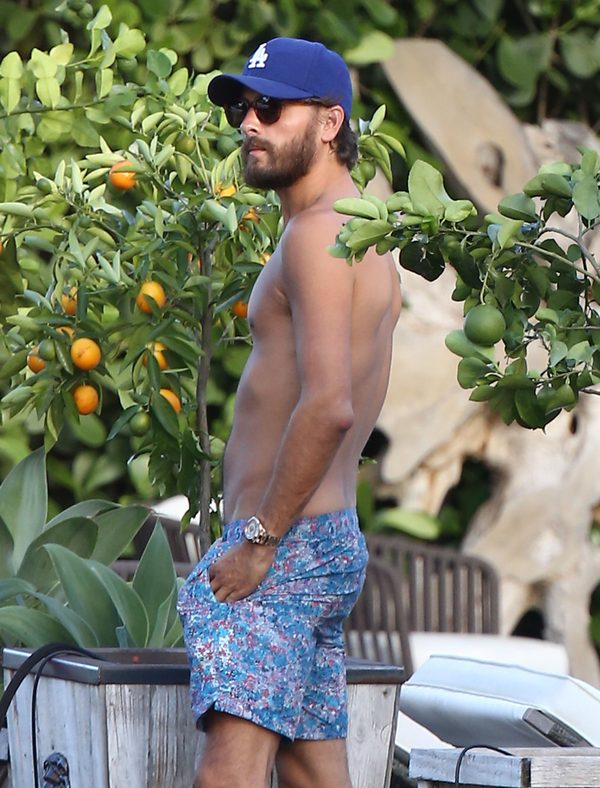 Ależ Kourtney Kardashian musi czuć SATYSFAKCJĘ! (Instagram) Ależ Kourtney Kardashian musi czuć SATYSFAKCJĘ! (Instagram)