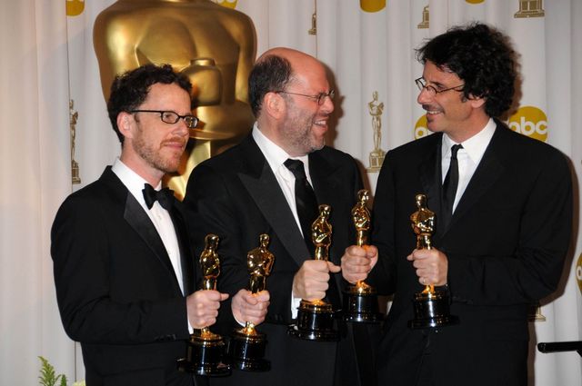 O Jolie: tylko celebrytka, w dodatku z minimalnym talentem O Jolie: tylko celebrytka, w dodatku z minimalnym talentem