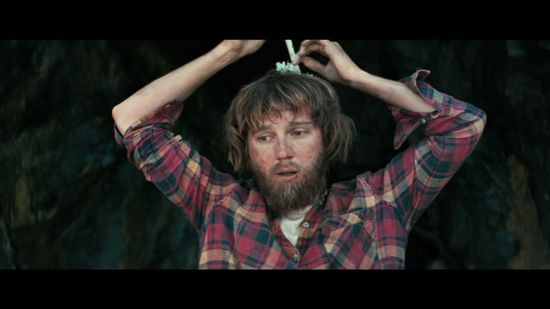 Daniel Radliffe w roli... pierdzącego i gadającego zombie! (VIDEO)