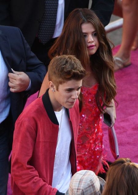 Bieber zabrał Selenę Gomez do kina (FOTO)
