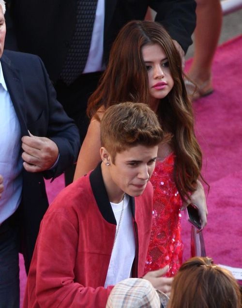 Bieber zabrał Selenę Gomez do kina (FOTO)