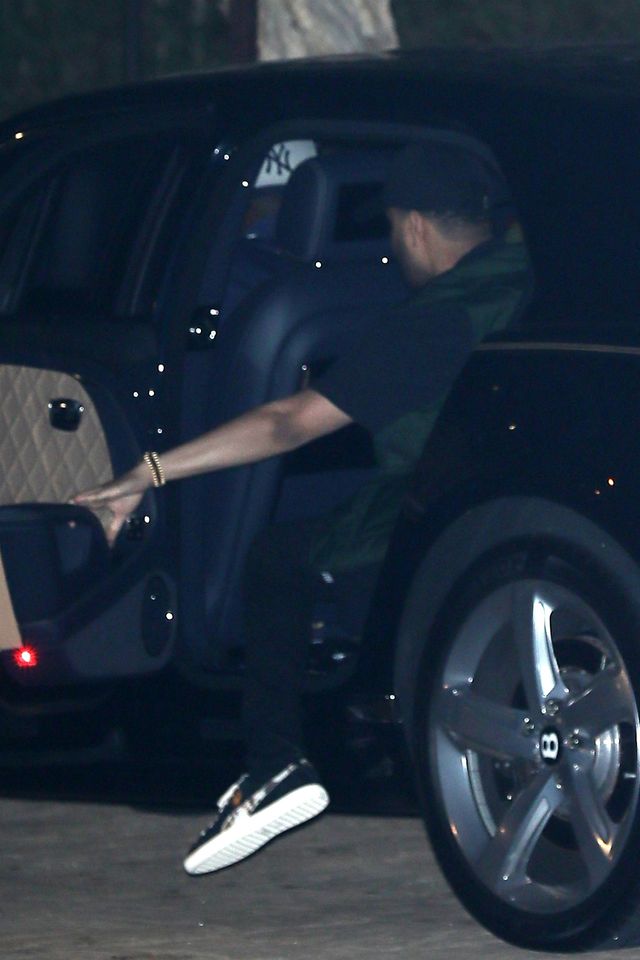 Selena Gomez i The Weeknd wychodzą z imprezy