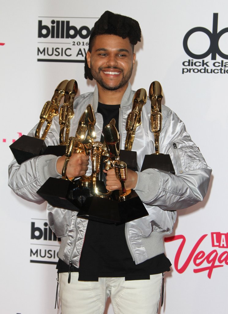 SZOK? Selena Gomez na randce z The Weeknd - TMZ ma masę zdjęć! 