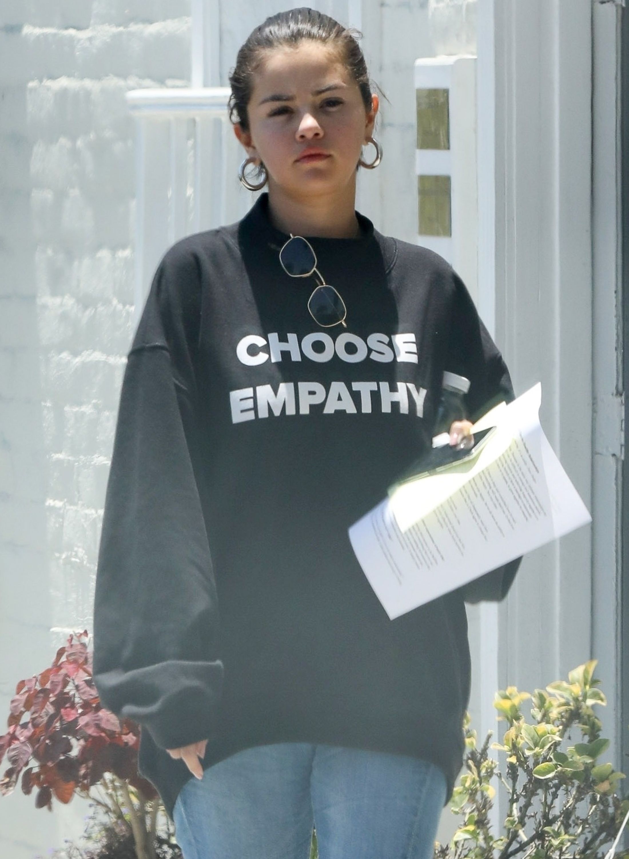 Selena Gomez OPUŚCIŁA szpital psychiatryczny - dostała jednak ZAKAZ od lekarzy Selena Gomez OPUŚCIŁA szpital psychiatryczny - dostała jednak ZAKAZ od lekarzy