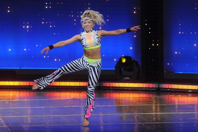 13-letnia mistrzyni świata z Norwegii w Tylko taniec [VIDEO]