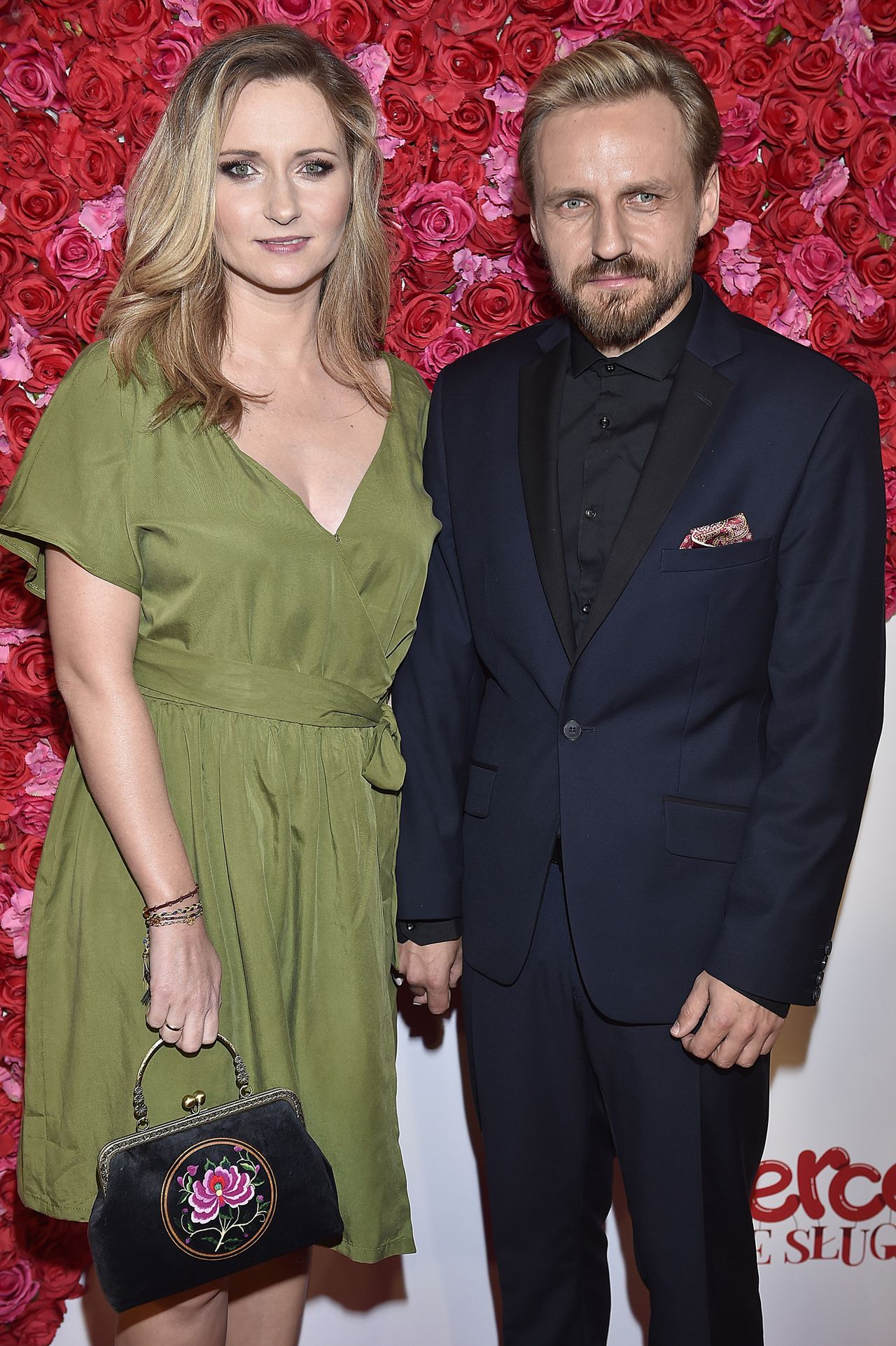 Śliczna Paulina Gałązka oraz drapieżna Chodakowska na premierze Serce nie sługa