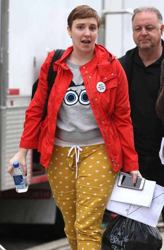 Lena Dunham ścięła włosy na zapałkę (FOTO)