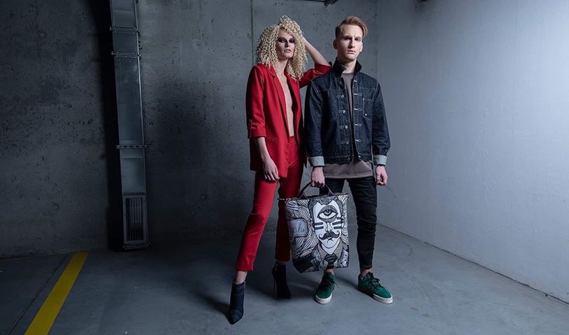 Ania Piszczałka pokazała nagi BIUST w nowej sesji toreb Mimabags (ZDJĘCIA)