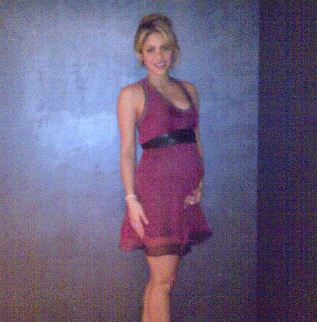 Shakira pokazuje ciążowy brzuszek (FOTO)