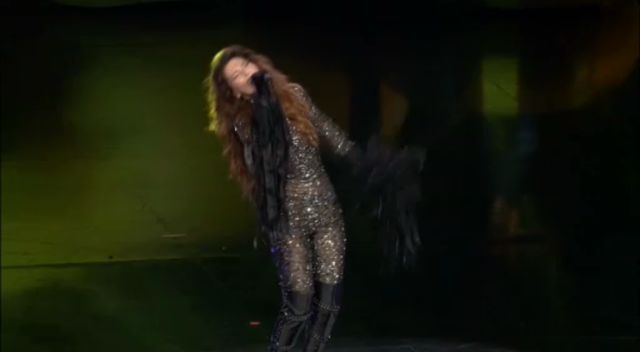 Wróciła na scenę po 10 latach przerwy (FOTO)