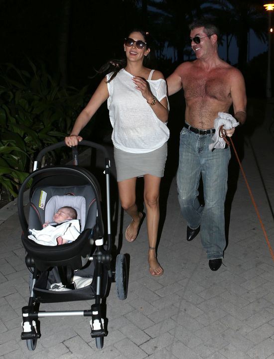 Simon Cowell ponownie przyłapany z rodzinką (FOTO)