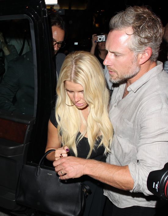 Są świadkowie! Mąż zdradza Jessicę Simpson Z NIANIĄ!