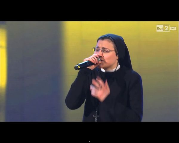 Rewelacyjna siostra zakonna w Voice of Italy [VIDEO]