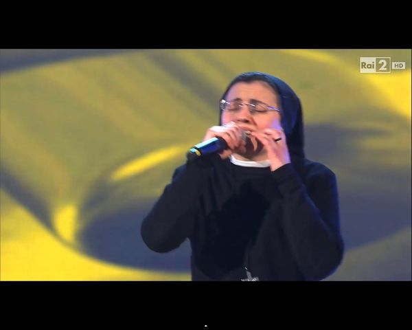 Rewelacyjna siostra zakonna w Voice of Italy [VIDEO]
